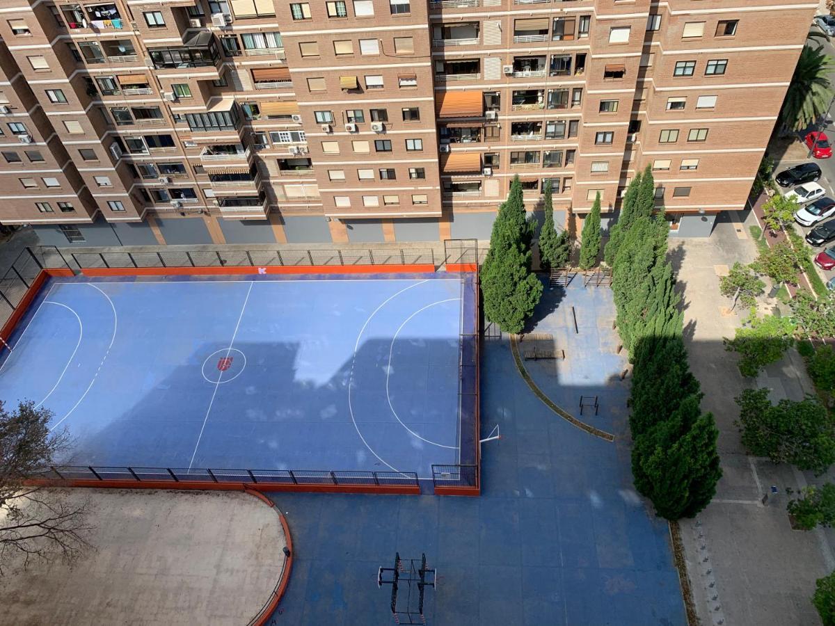 Habitacion Con Cama Individual, Piso Compartido En Avenida Blasco Ibanez Valence Extérieur photo