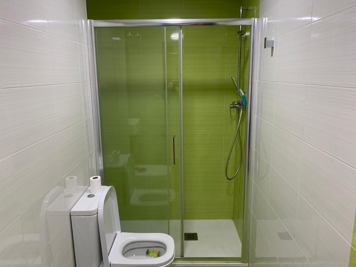 Habitacion Con Cama Individual, Piso Compartido En Avenida Blasco Ibanez Valence Extérieur photo