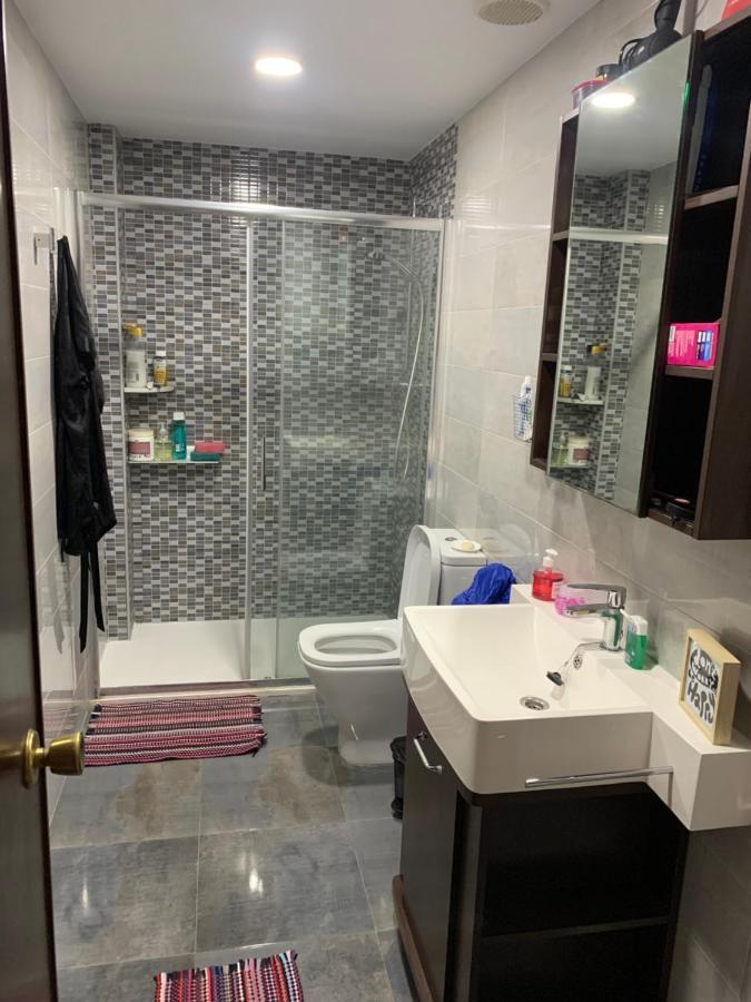 Habitacion Con Cama Individual, Piso Compartido En Avenida Blasco Ibanez Valence Extérieur photo